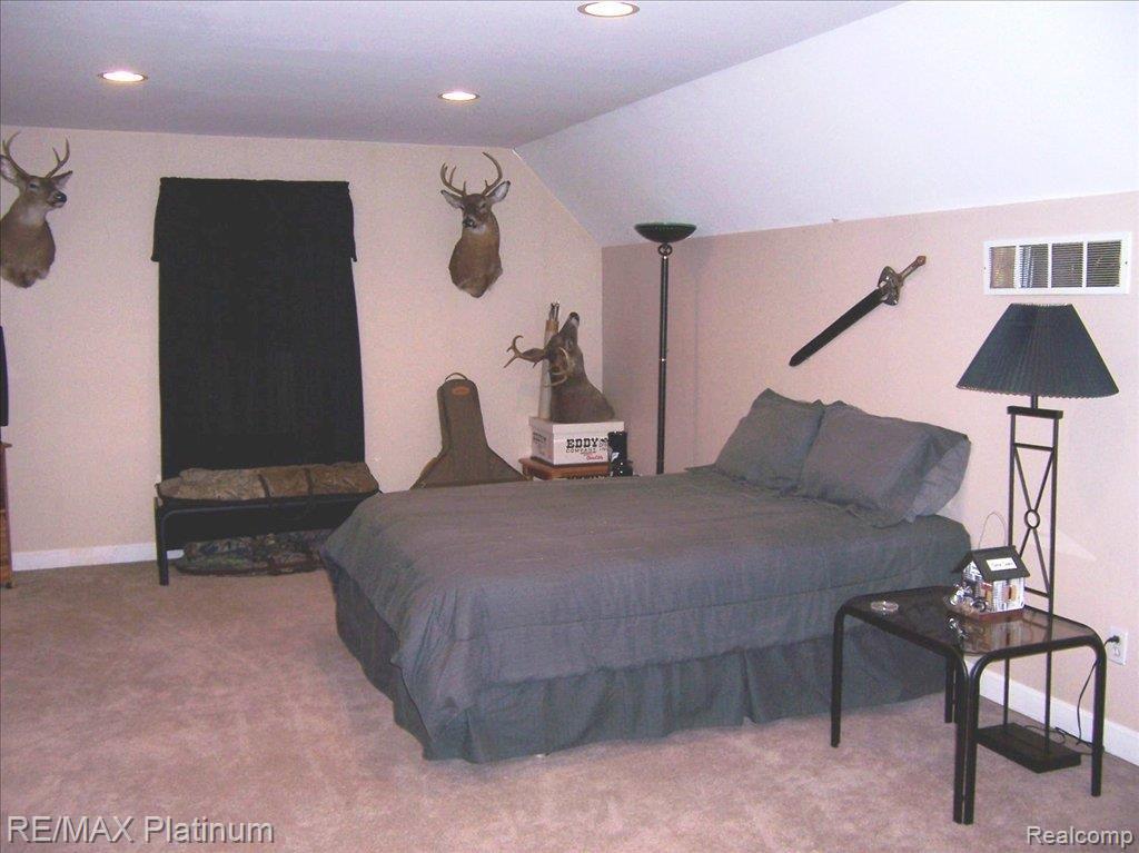 5500 Dutcher Road Howell, MI 48843 - Photo 13 of 25 5500 Dutcher 037