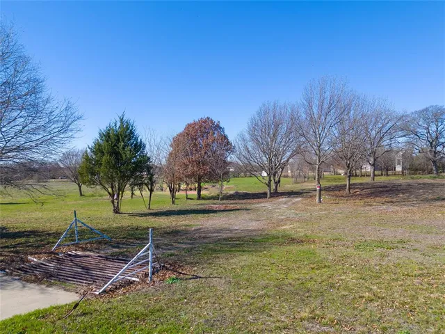 $750,000 | 2500 Weston Road, Weston, TX 75009
