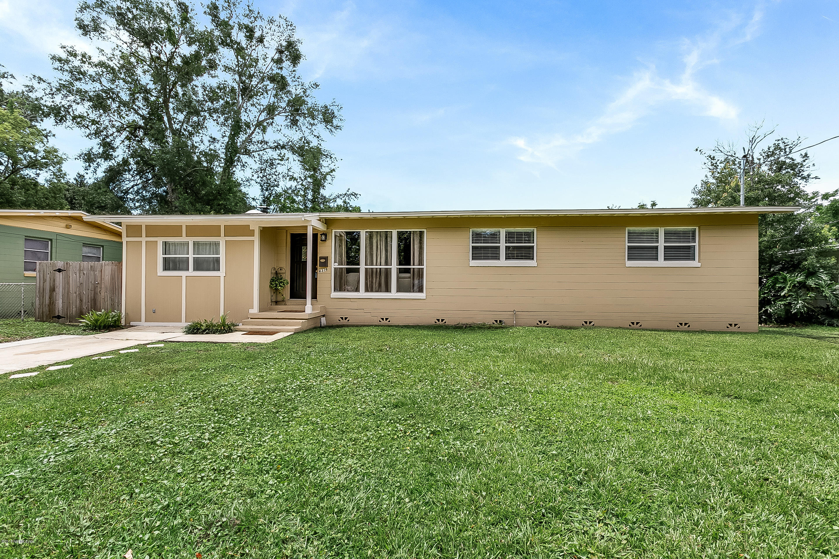 6316 Kennerly Road Jacksonville, FL 32216 - Photo 1 of 15 001_Front