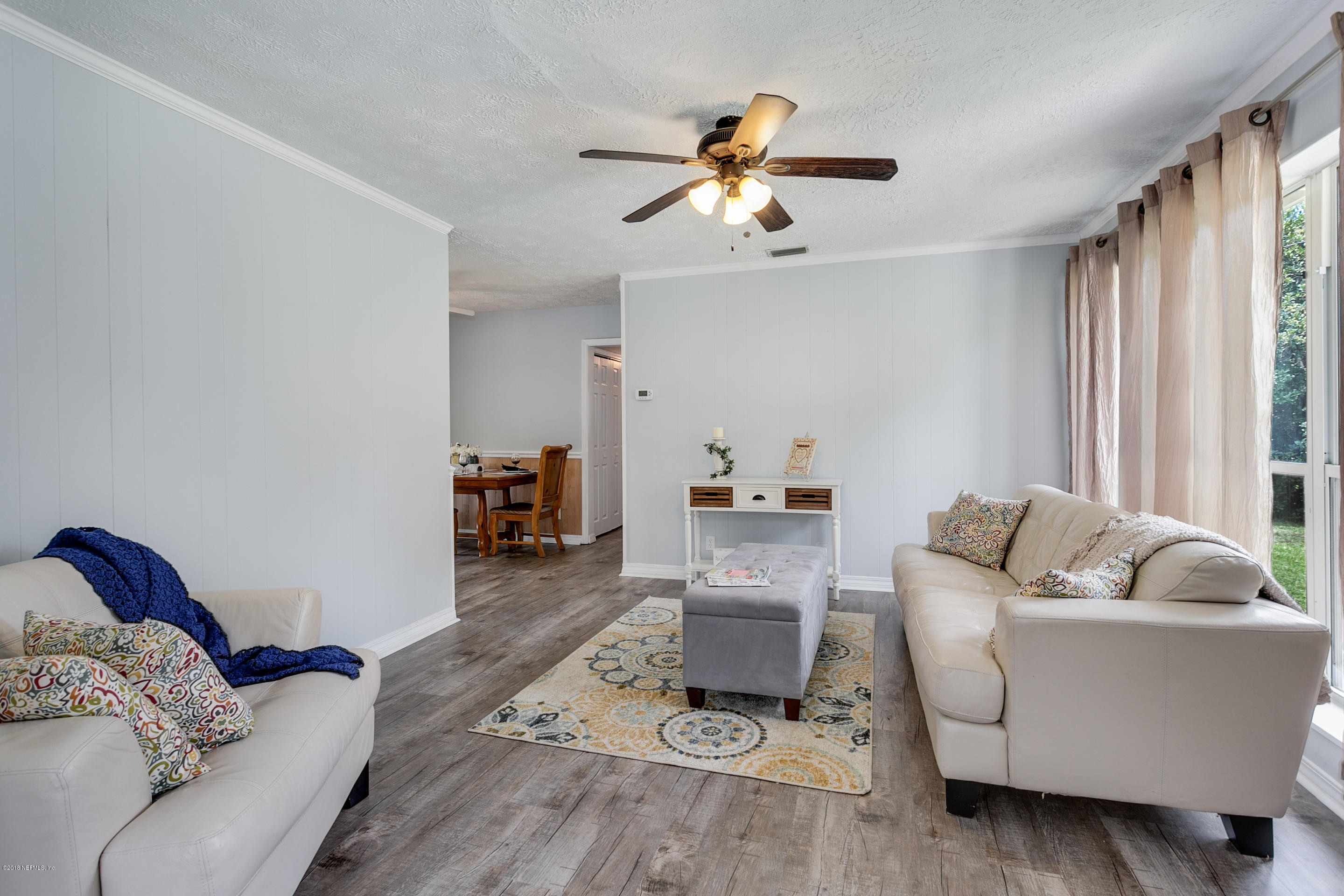 6316 Kennerly Road Jacksonville, FL 32216 - Photo 3 of 15 003_Living Room