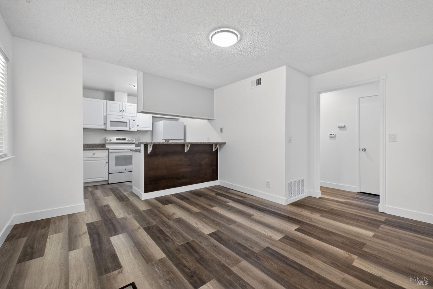 2432 Plata Court Santa Rosa, CA 95403 - Photo 6 of 17