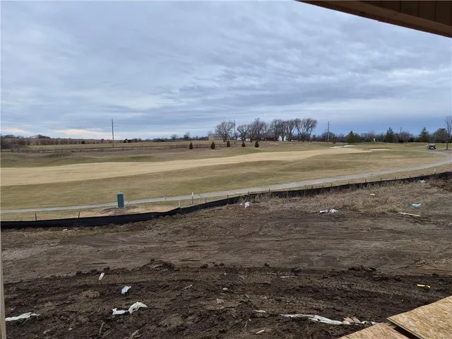 $727,900 | 4432 Tee Drive, Basehor, KS 66007