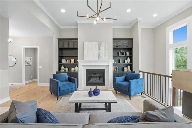 $727,900 | 4432 Tee Drive, Basehor, KS 66007