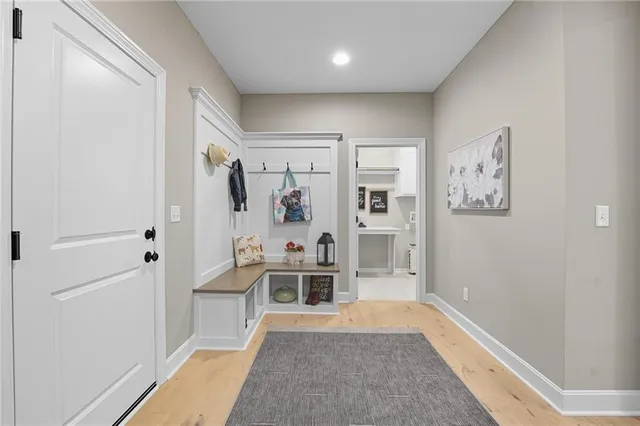 $727,900 | 4432 Tee Drive, Basehor, KS 66007