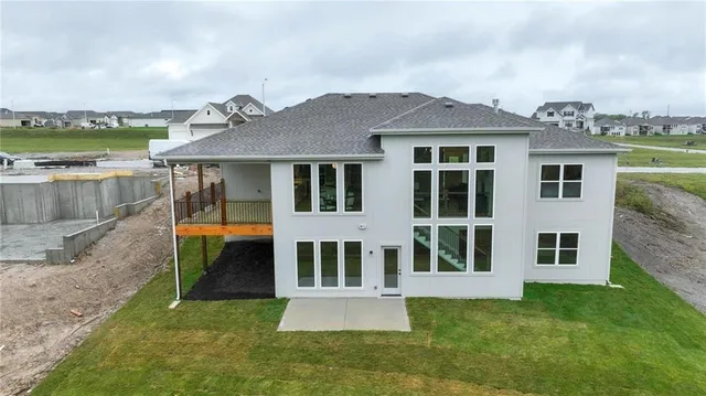 $727,900 | 4432 Tee Drive, Basehor, KS 66007