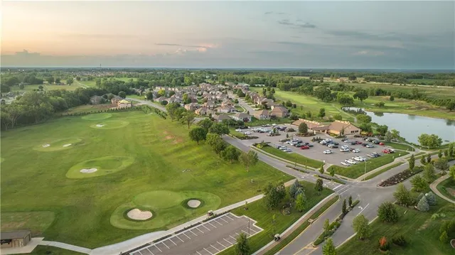 $727,900 | 4432 Tee Drive, Basehor, KS 66007