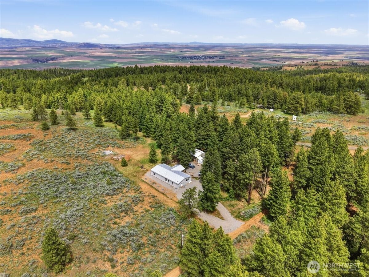 389 Muledeer Road East Wenatchee, WA 98802 - Photo 33 of 36