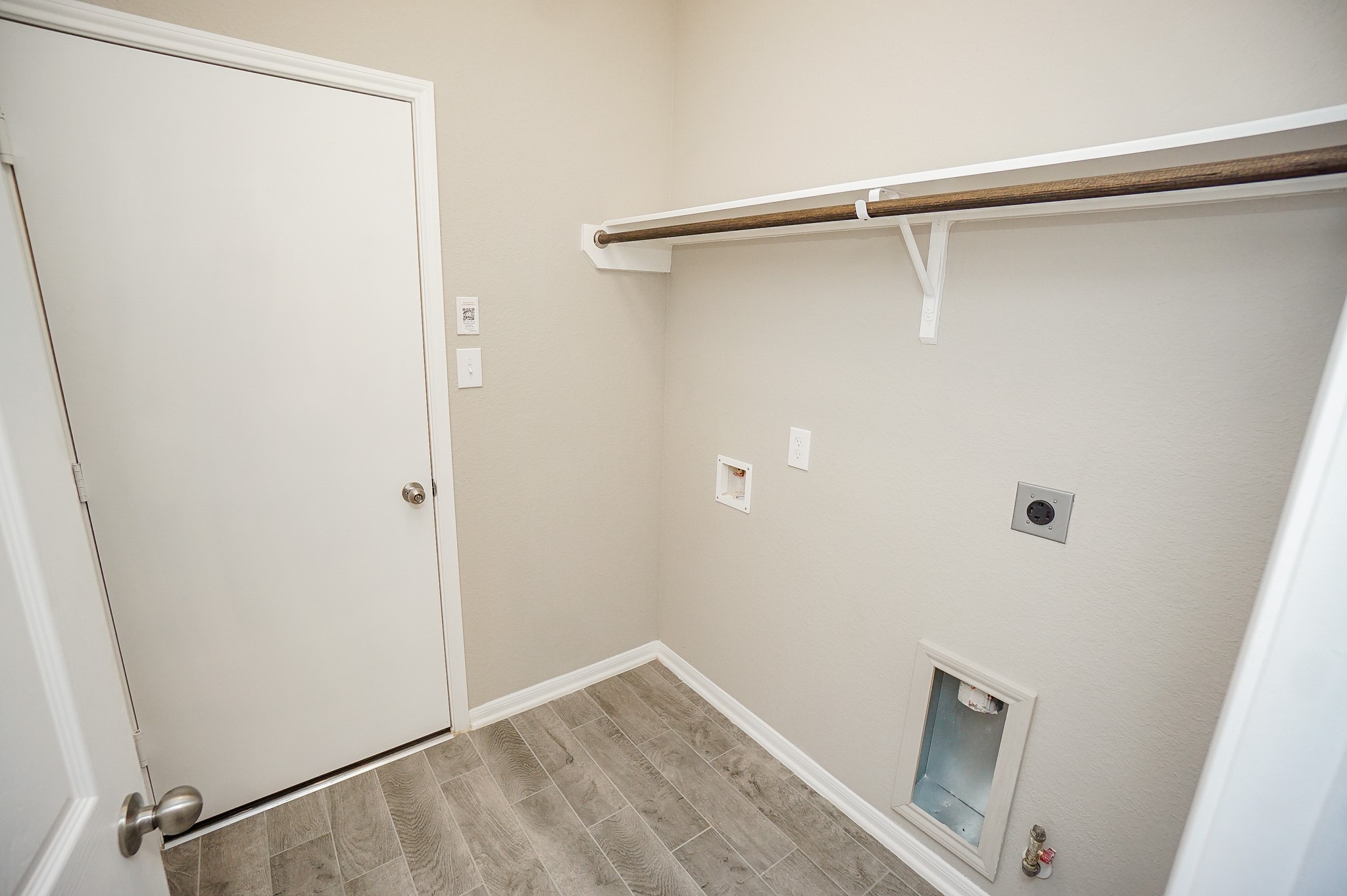 5463 Grand View Drive Fulshear, TX 77423 - Photo 14 of 32 a view of small space
