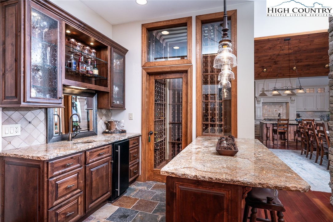 114 Raven Road Beech Mountain, NC 28604 - Photo 17 of 50 Gallery Image 17