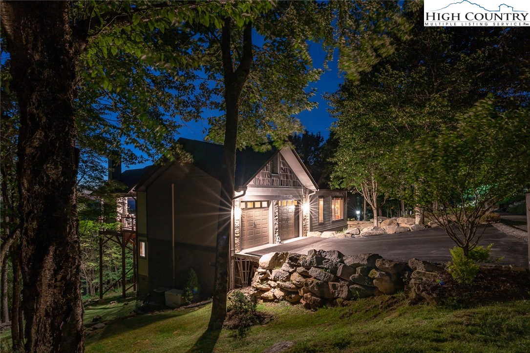 114 Raven Road Beech Mountain, NC 28604 - Photo 3 of 50 Gallery Image 3