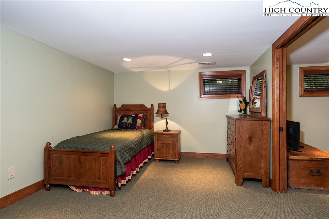 114 Raven Road Beech Mountain, NC 28604 - Photo 31 of 50 Gallery Image 31