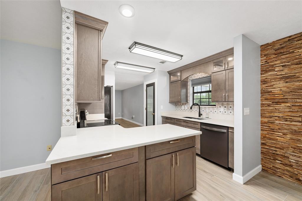 6548 Southwest 136th Court Road Ocala, FL 34481 - Photo 17 of 98