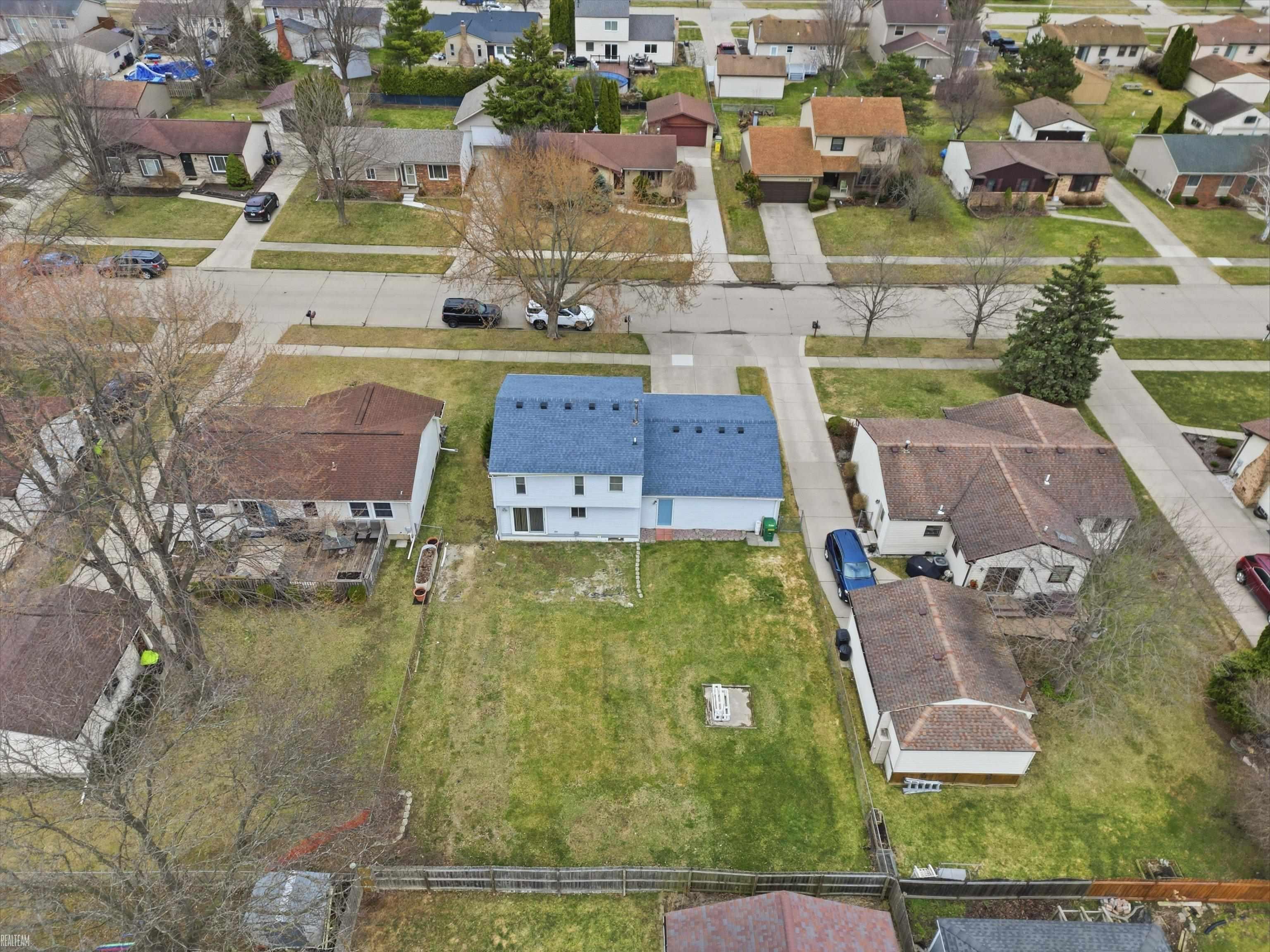 50093 Waterloo Chesterfield, MI 48047 - Photo 32 of 37