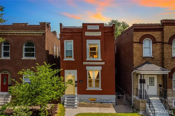 $342,000 | 3000 South Compton Avenue, St. Louis, MO 63118