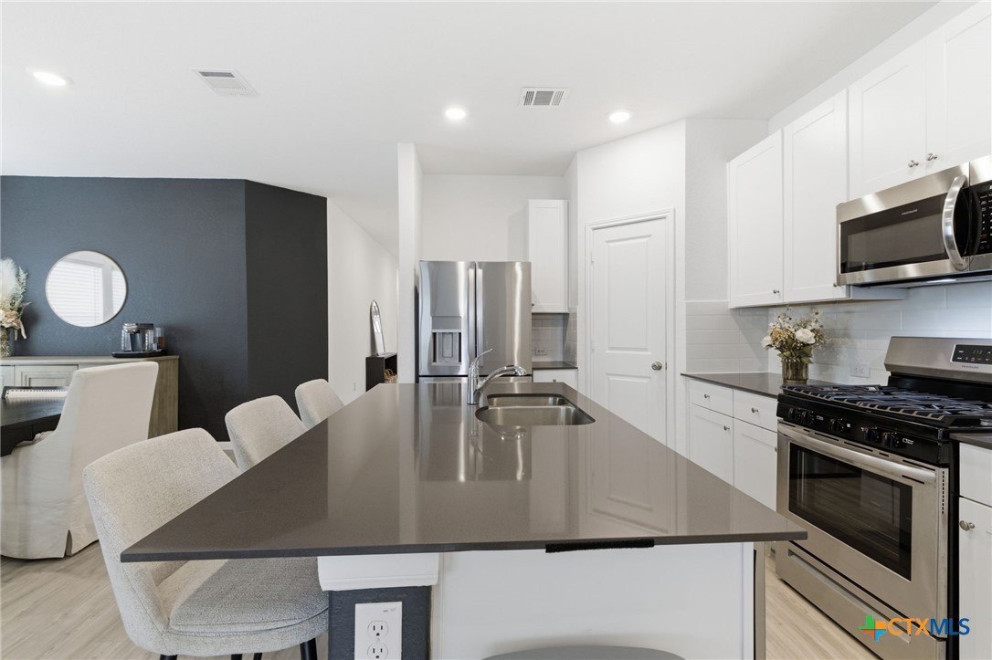 6067 Draw Loop Bulverde, TX 78163 - Photo 9 of 48