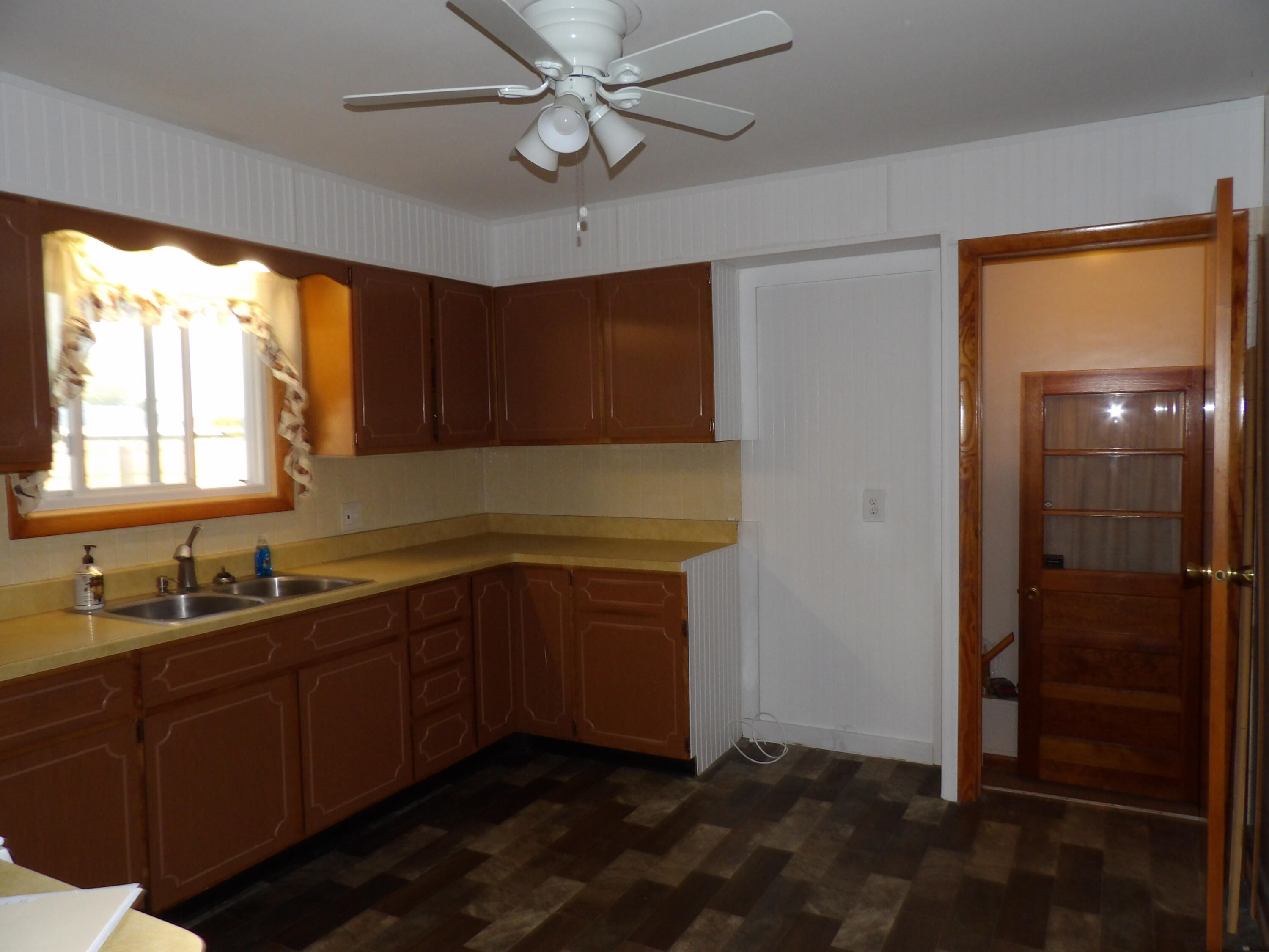 726 East Chicago Road Coldwater, MI 49036 - Photo 13 of 29 230_0706