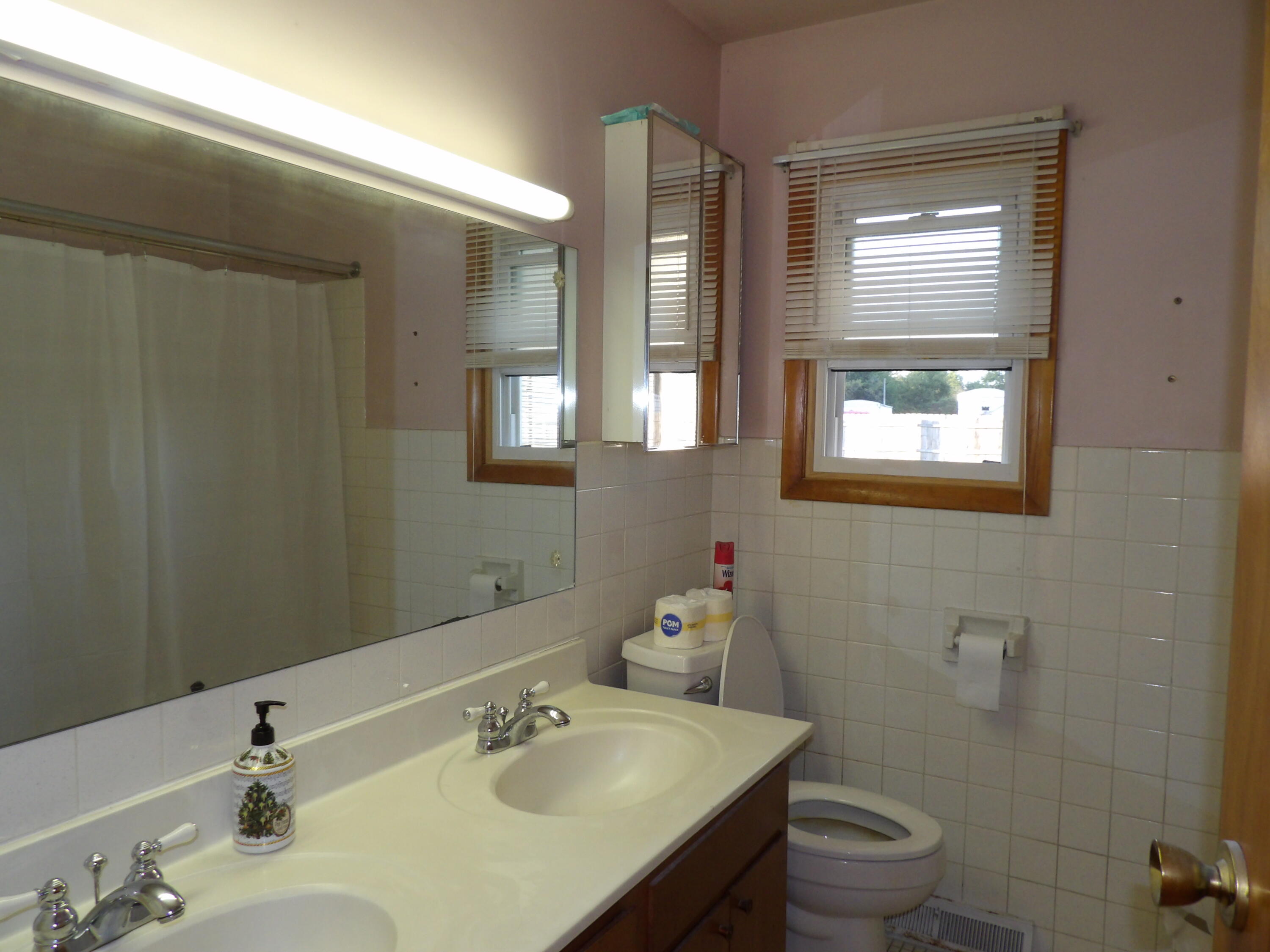 726 East Chicago Road Coldwater, MI 49036 - Photo 18 of 29 230_0709