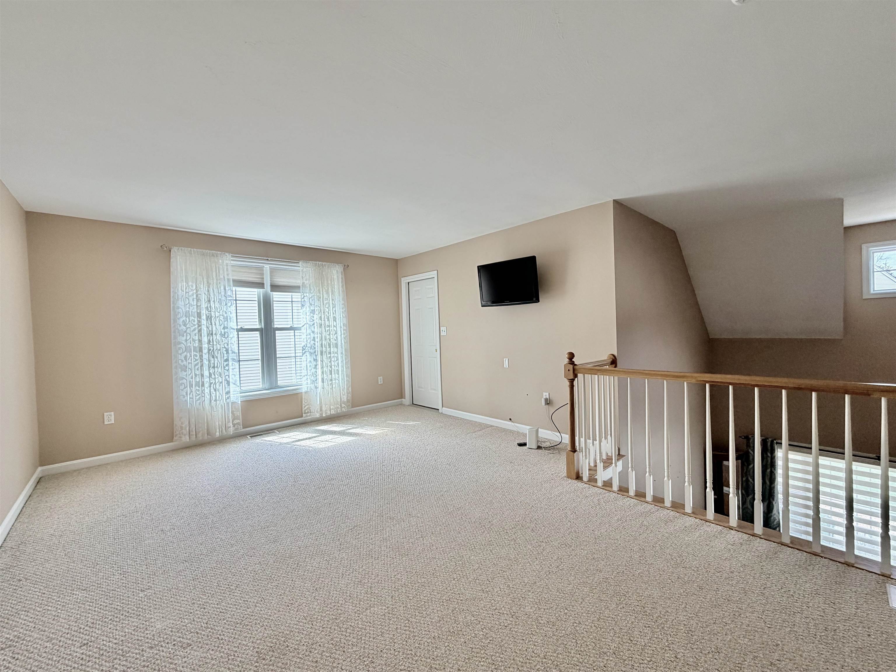 4 Prince Lane Raymond, NH 03077 - Photo 17 of 25