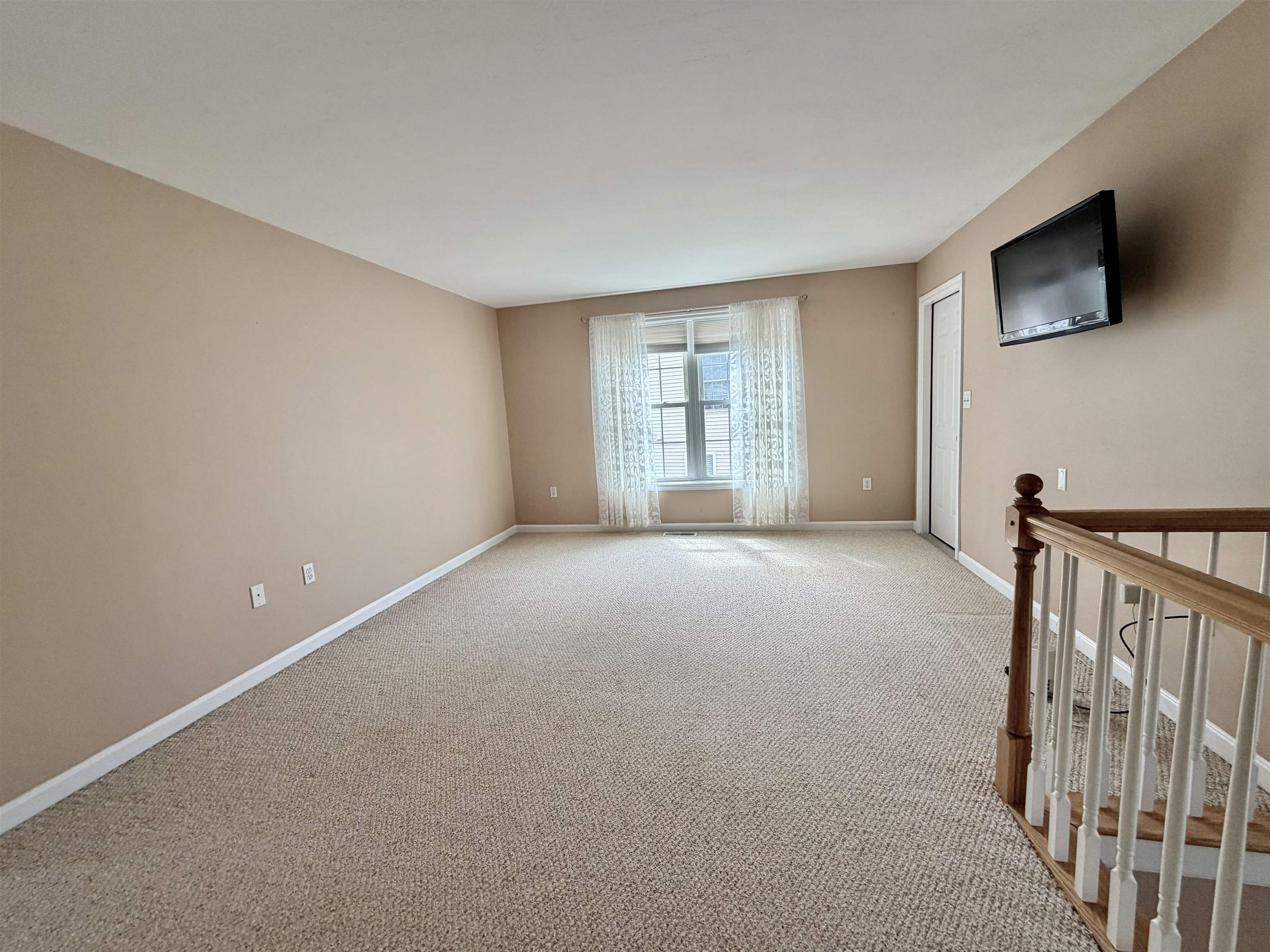 4 Prince Lane Raymond, NH 03077 - Photo 18 of 25