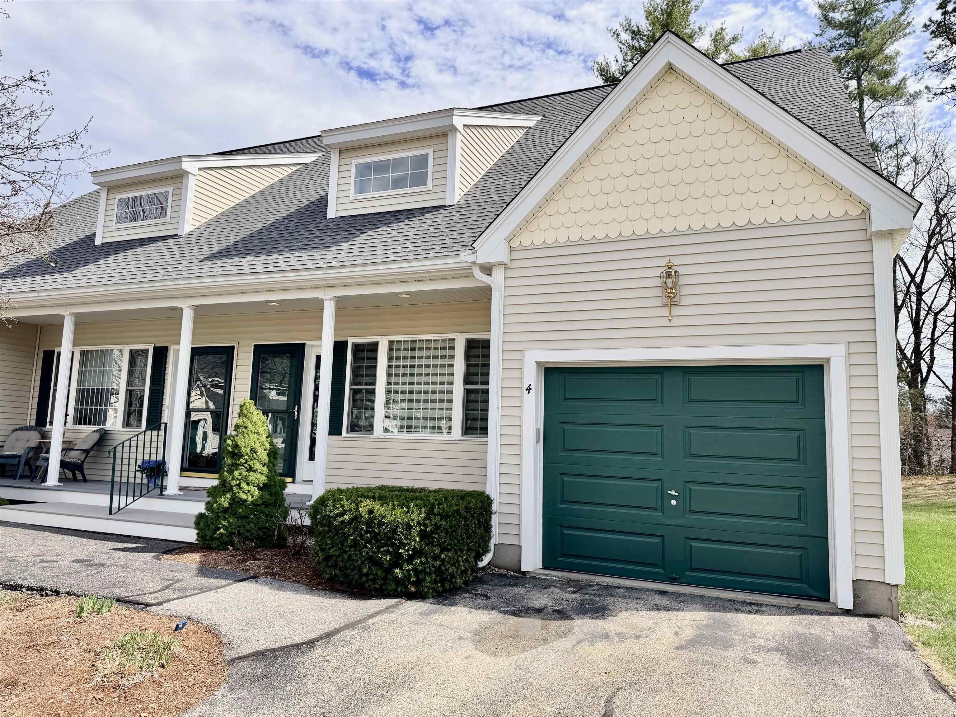 4 Prince Lane Raymond, NH 03077 - Photo 2 of 25