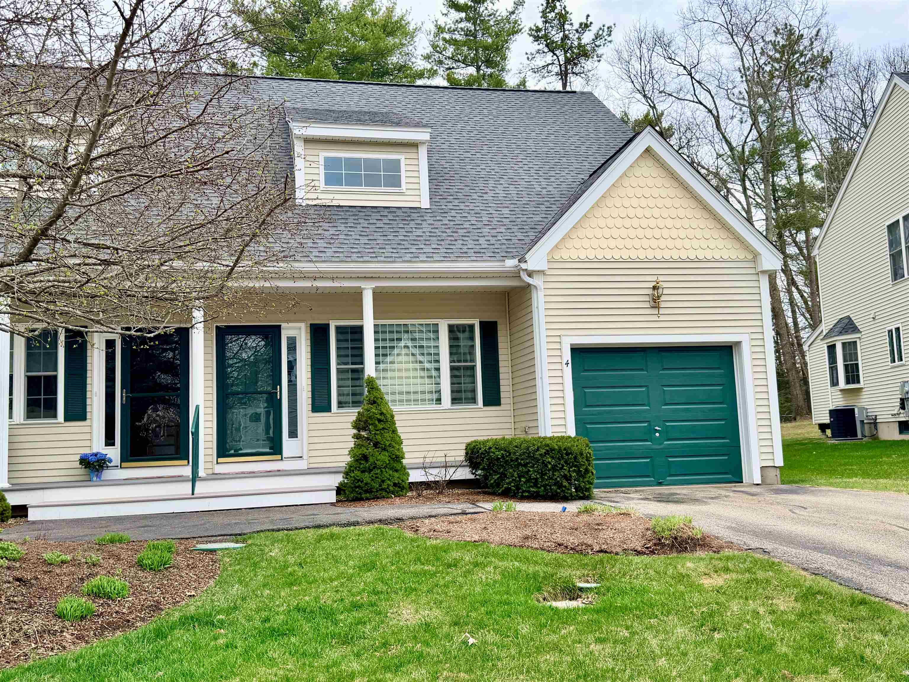 4 Prince Lane Raymond, NH 03077 - Photo 3 of 25