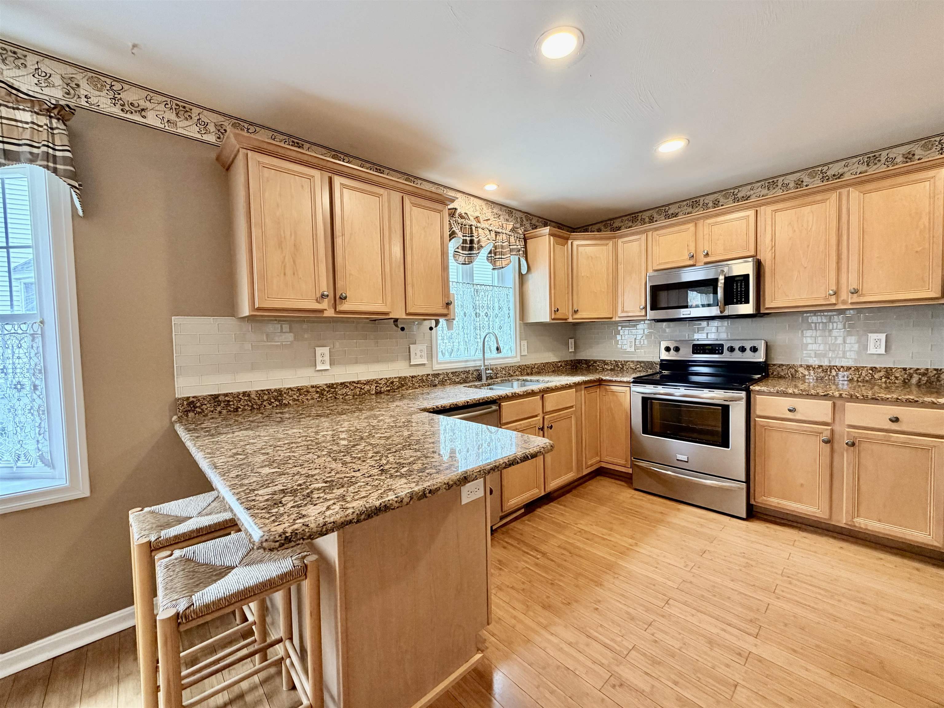 4 Prince Lane Raymond, NH 03077 - Photo 6 of 25