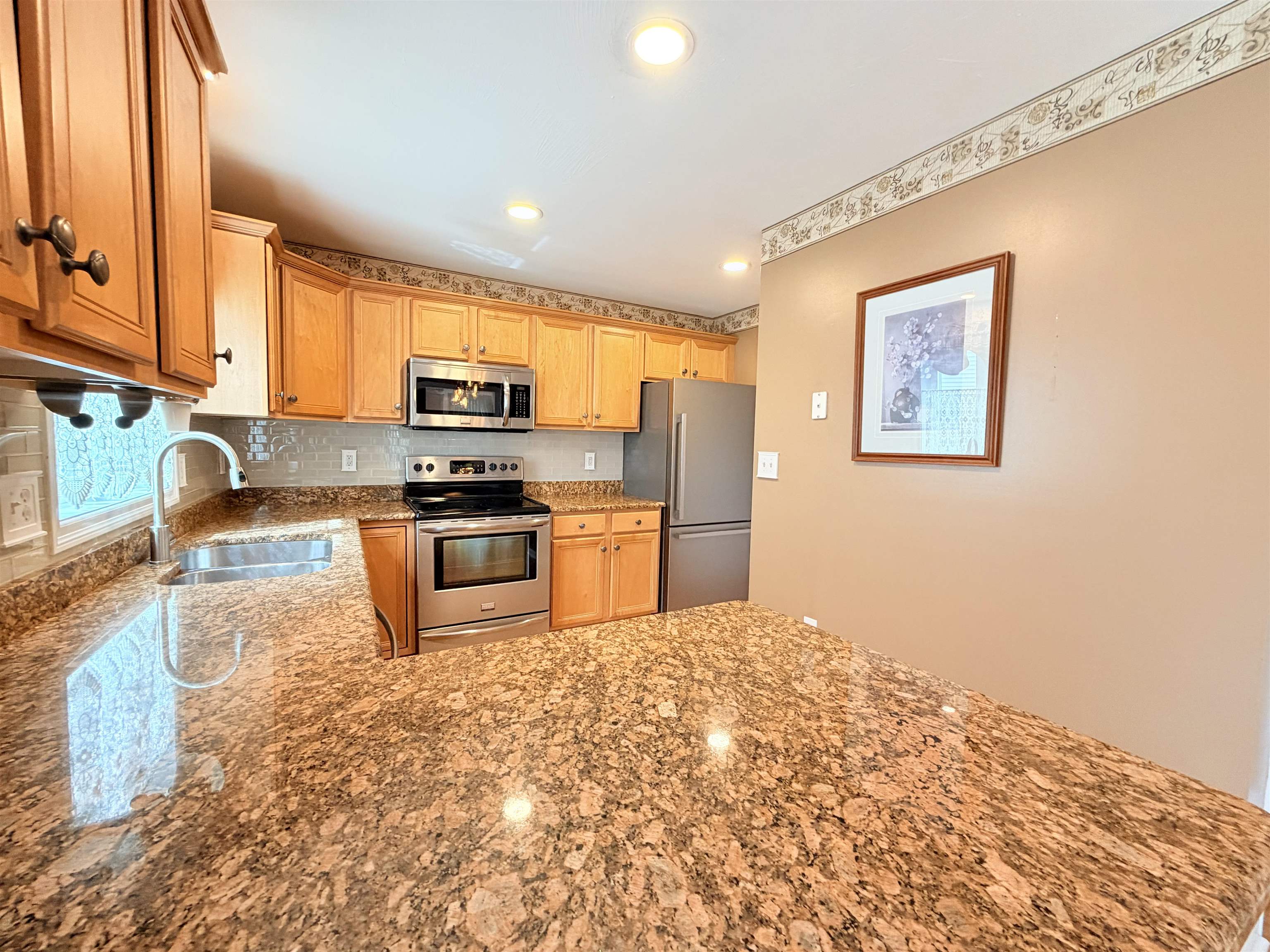 4 Prince Lane Raymond, NH 03077 - Photo 7 of 25