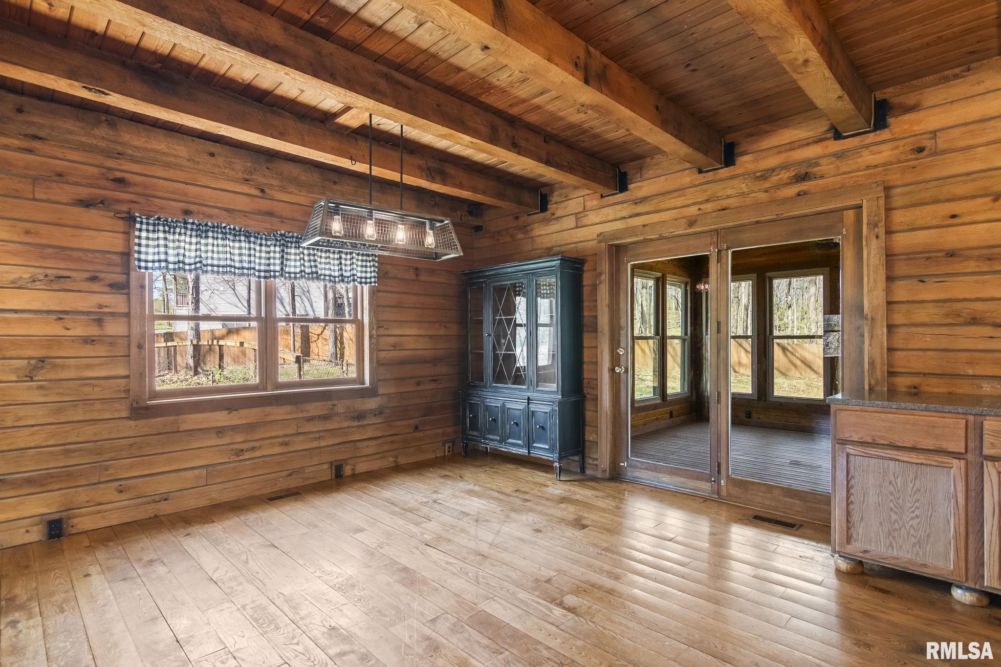 11266 Timber View Lane Athens, IL 62613 - Photo 12 of 46