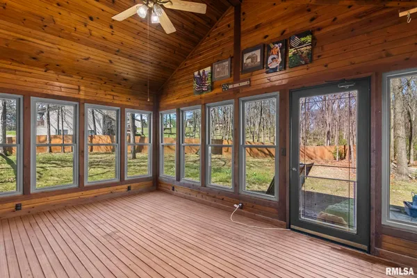 $345,900 | 11266 Timber View Lane, Athens, IL 62613
