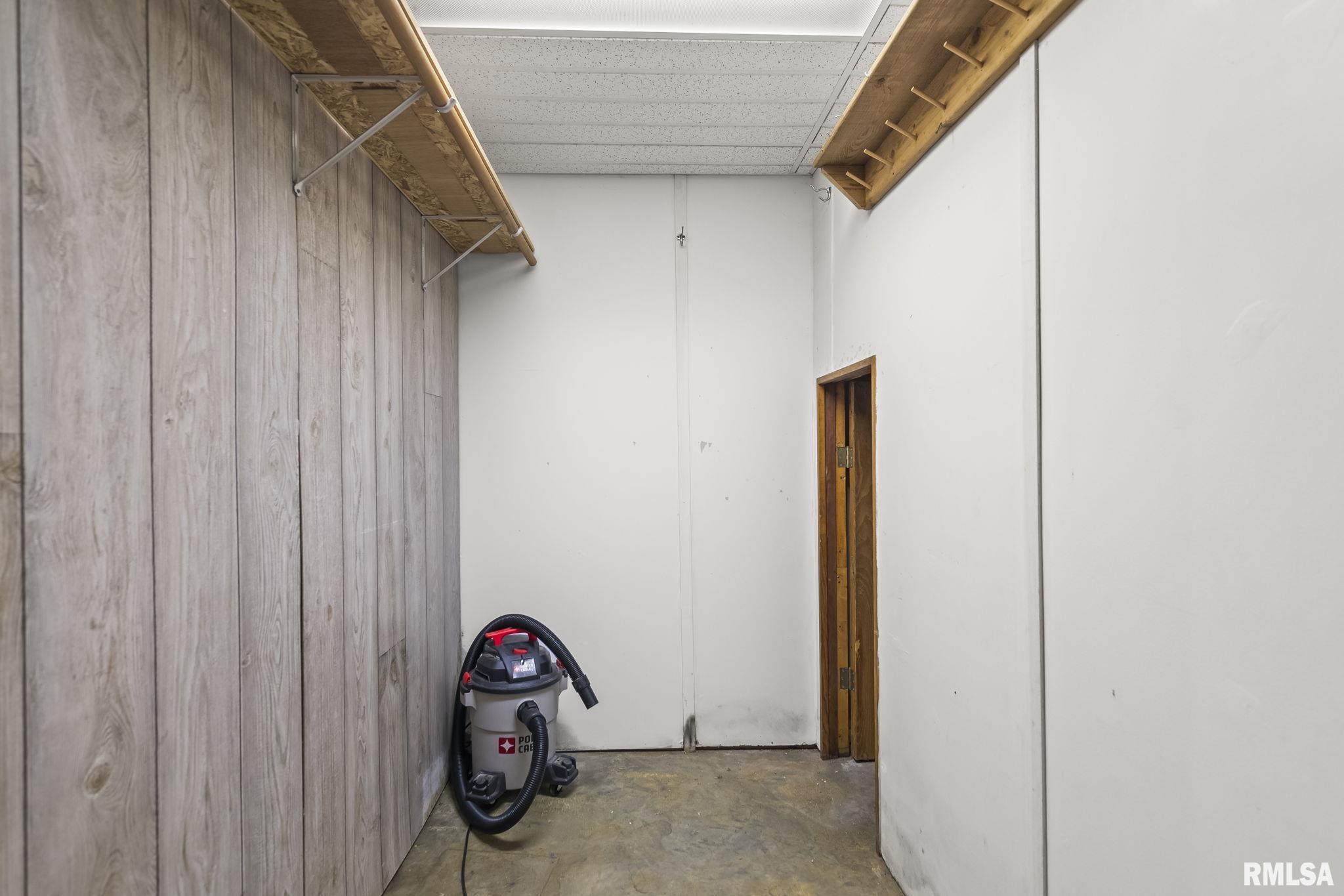 11266 Timber View Lane Athens, IL 62613 - Photo 39 of 46