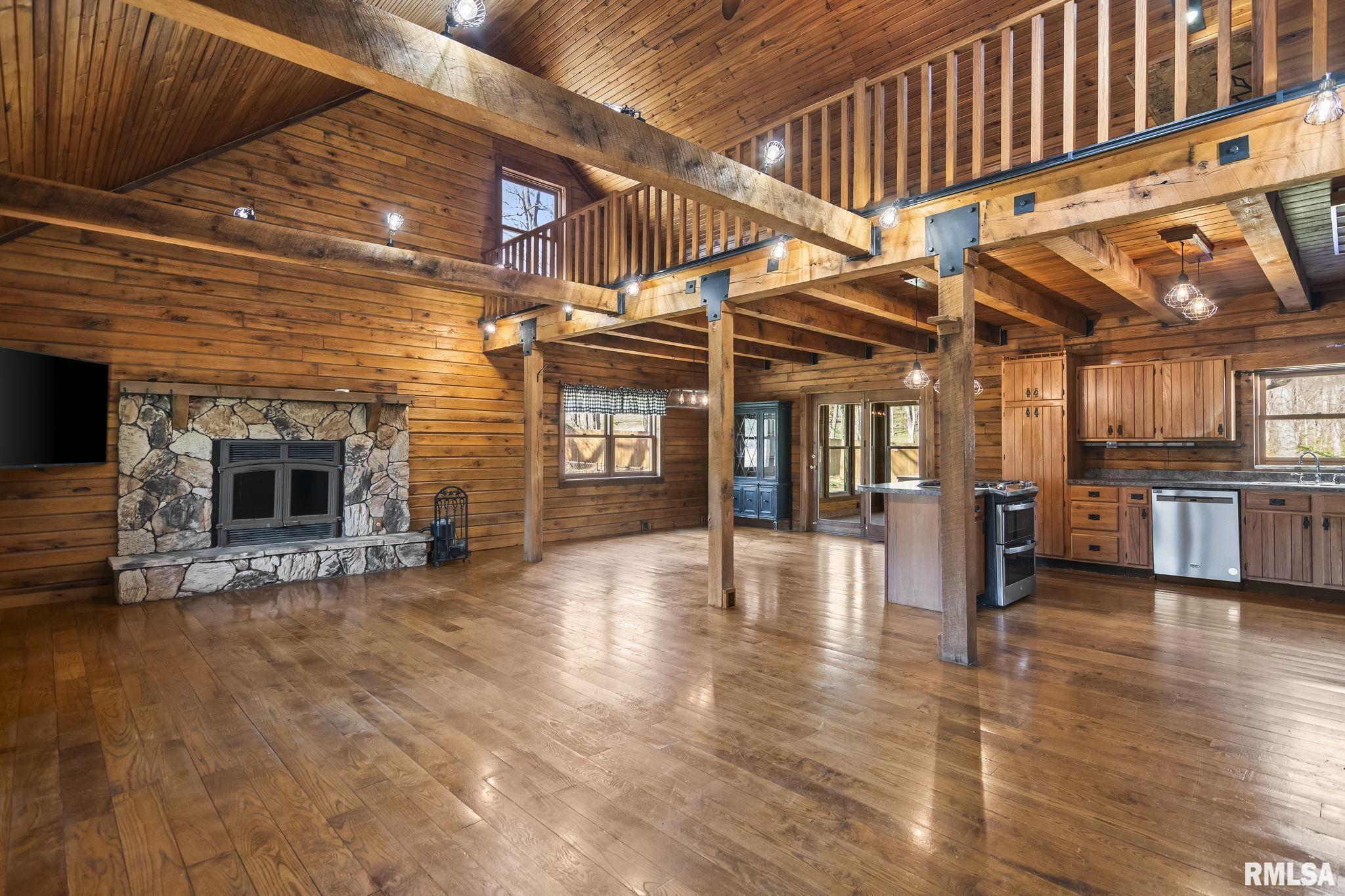 11266 Timber View Lane Athens, IL 62613 - Photo 8 of 46