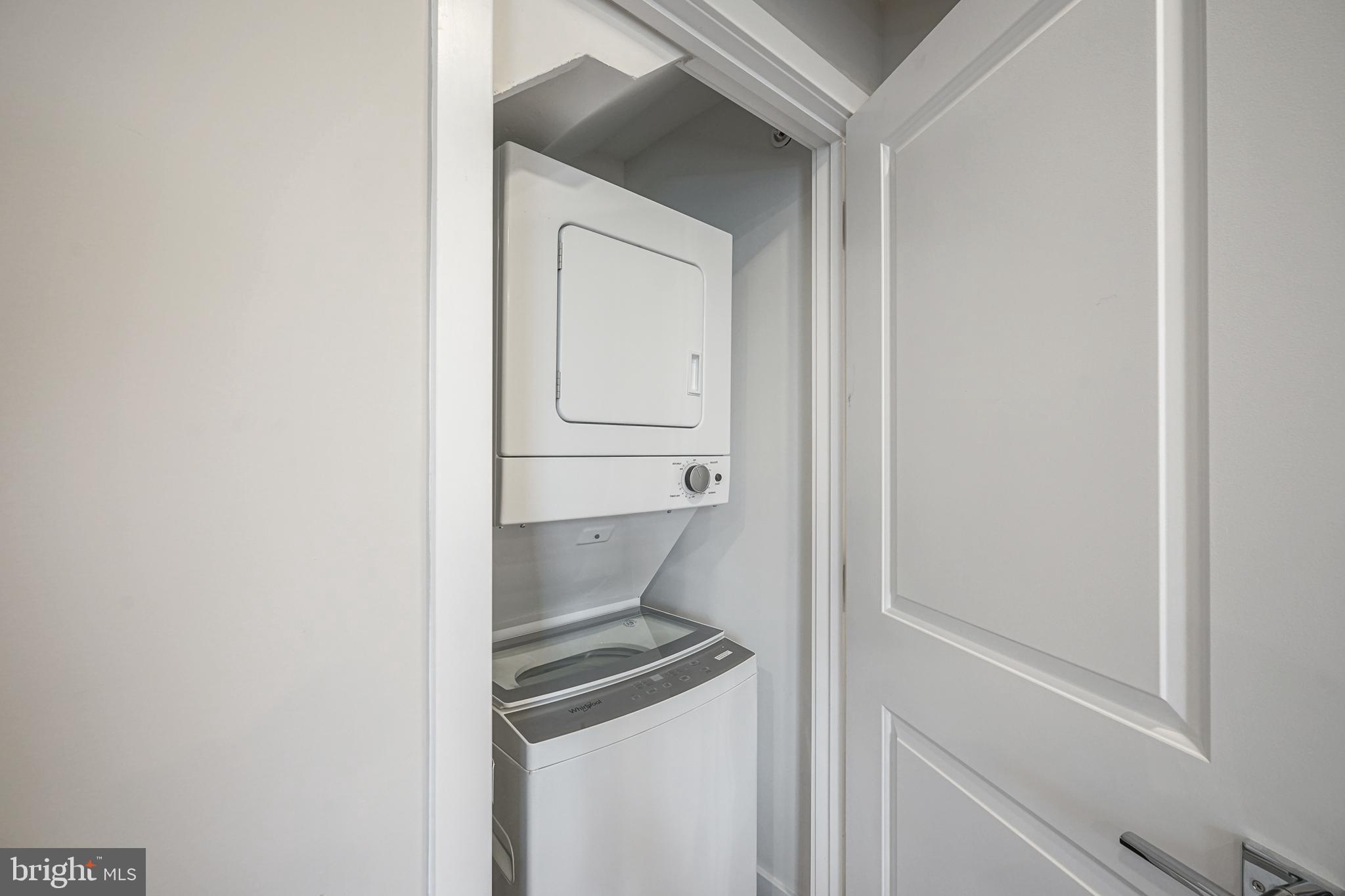 1070 North Front Street, Unit B Philadelphia, PA 19123 - Photo 4 of 13