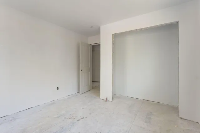 $749,900 | 36 Blackthorne Lane, Gray, ME 04039