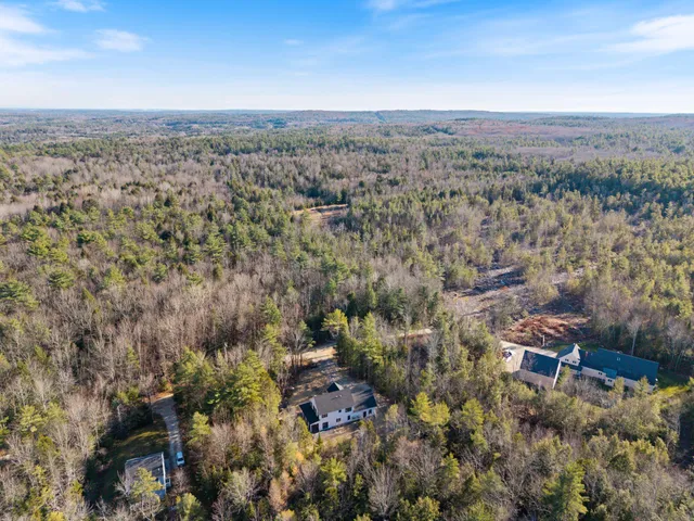 $749,900 | 36 Blackthorne Lane, Gray, ME 04039