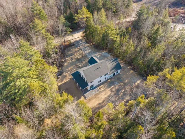 $749,900 | 36 Blackthorne Lane, Gray, ME 04039