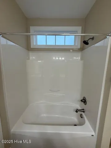 $2,300 | 107 Neptune Court, Havelock, NC 28532