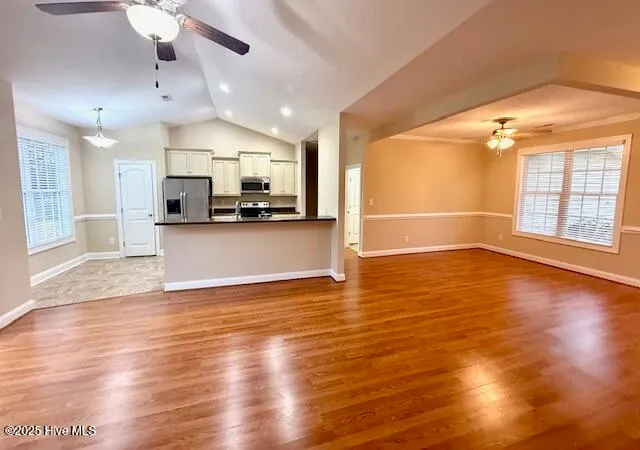 $2,300 | 107 Neptune Court, Havelock, NC 28532