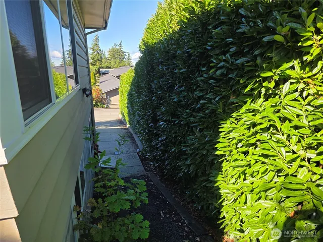 a car parked in front of a building
