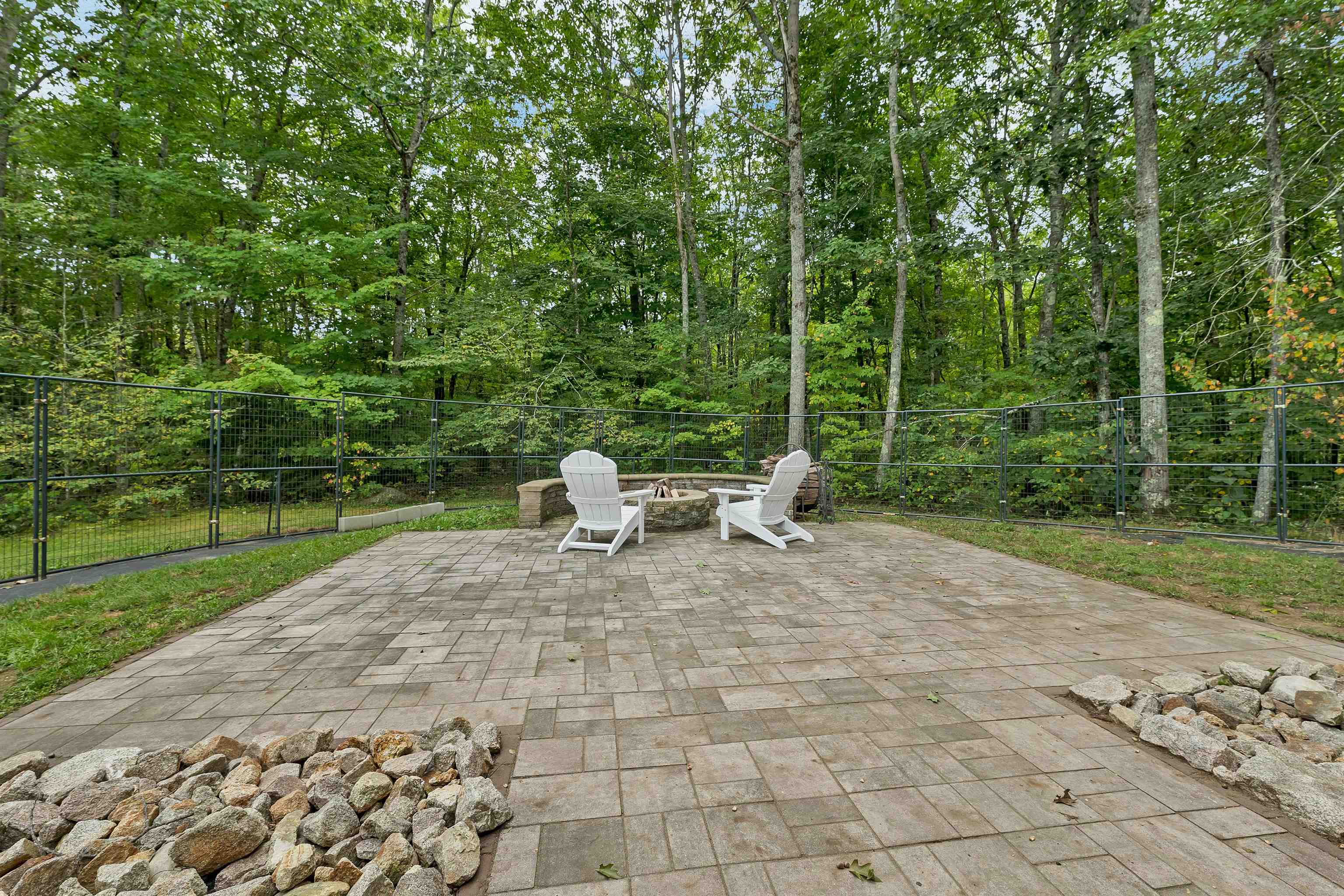 456 Wentworth Road Brookfield, NH 03872 - Photo 9 of 59 Gallery Image 9