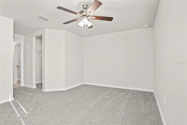 a close view of a bathtub in bathroom