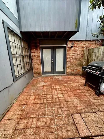 $177,000 | 4124 Loire Drive, Unit B, Kenner, LA 70065