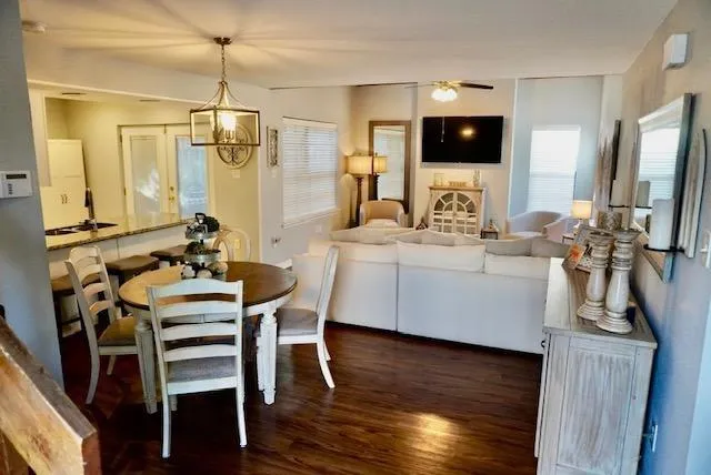 $177,000 | 4124 Loire Drive, Unit B, Kenner, LA 70065