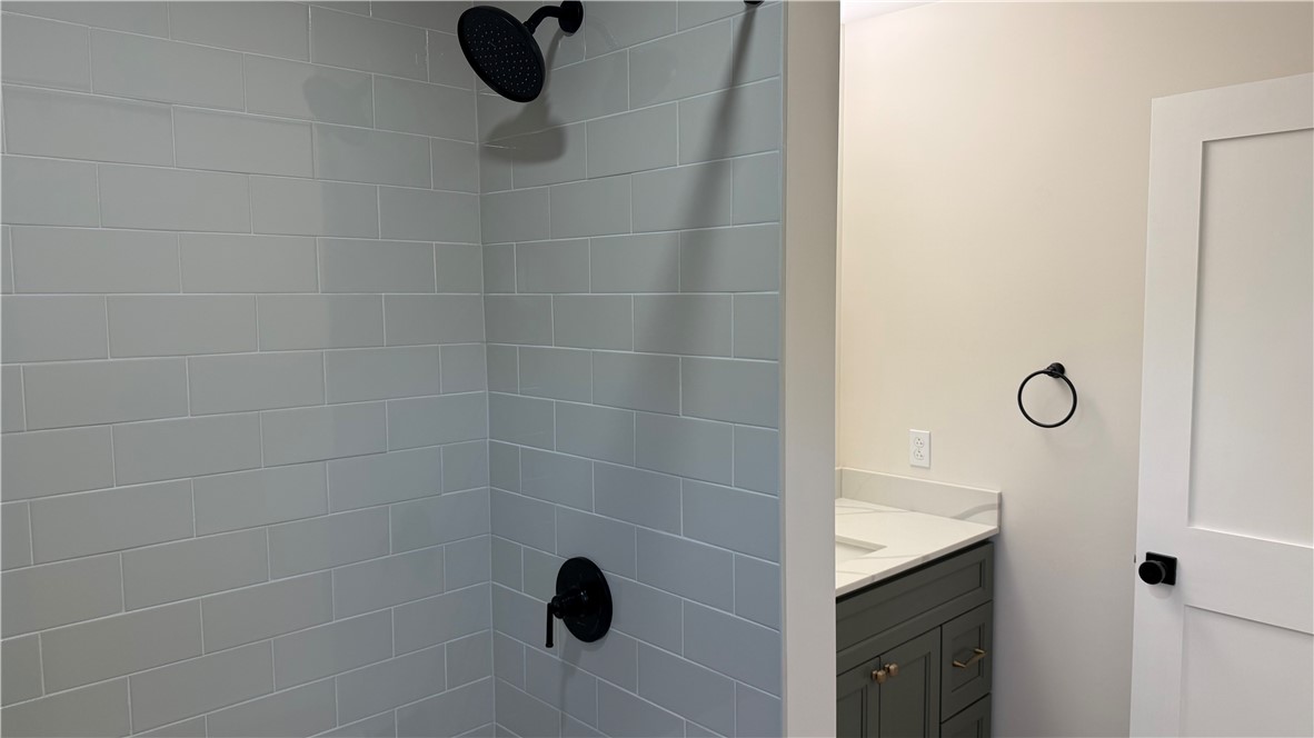 1667 Quaker Road Somerset, NY 14012 - Photo 9 of 29 First Floor Full Bath