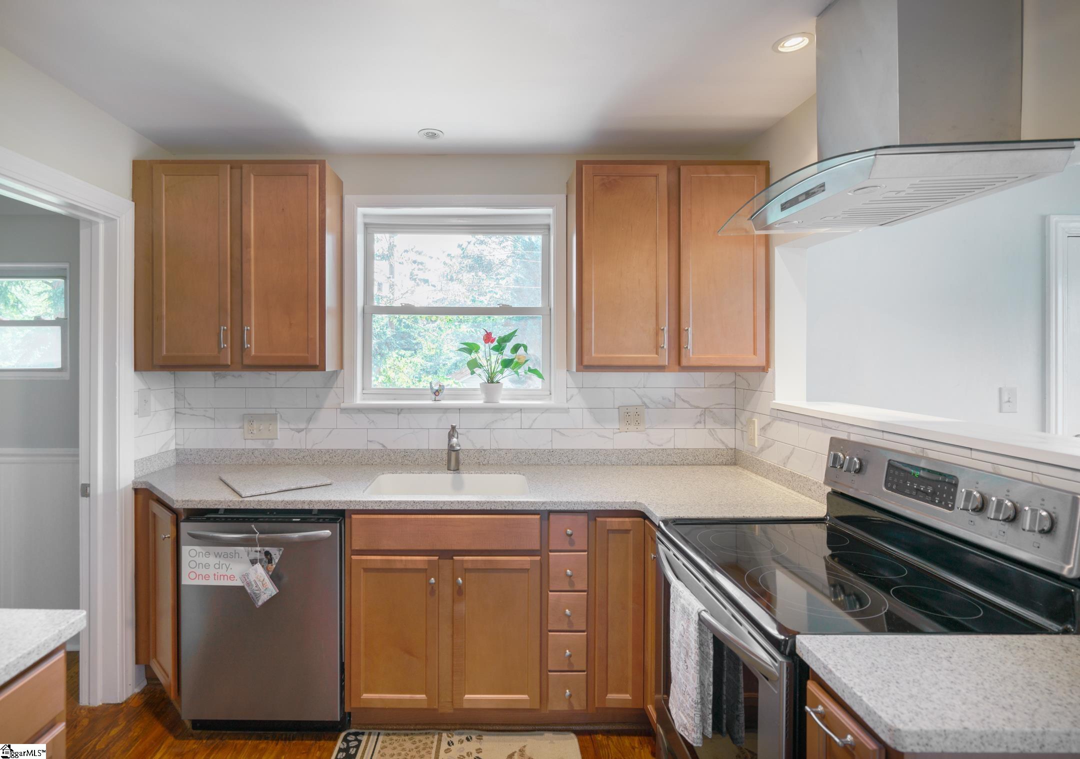 207 Dime Street Greenville, SC 29607 - Photo 17 of 36