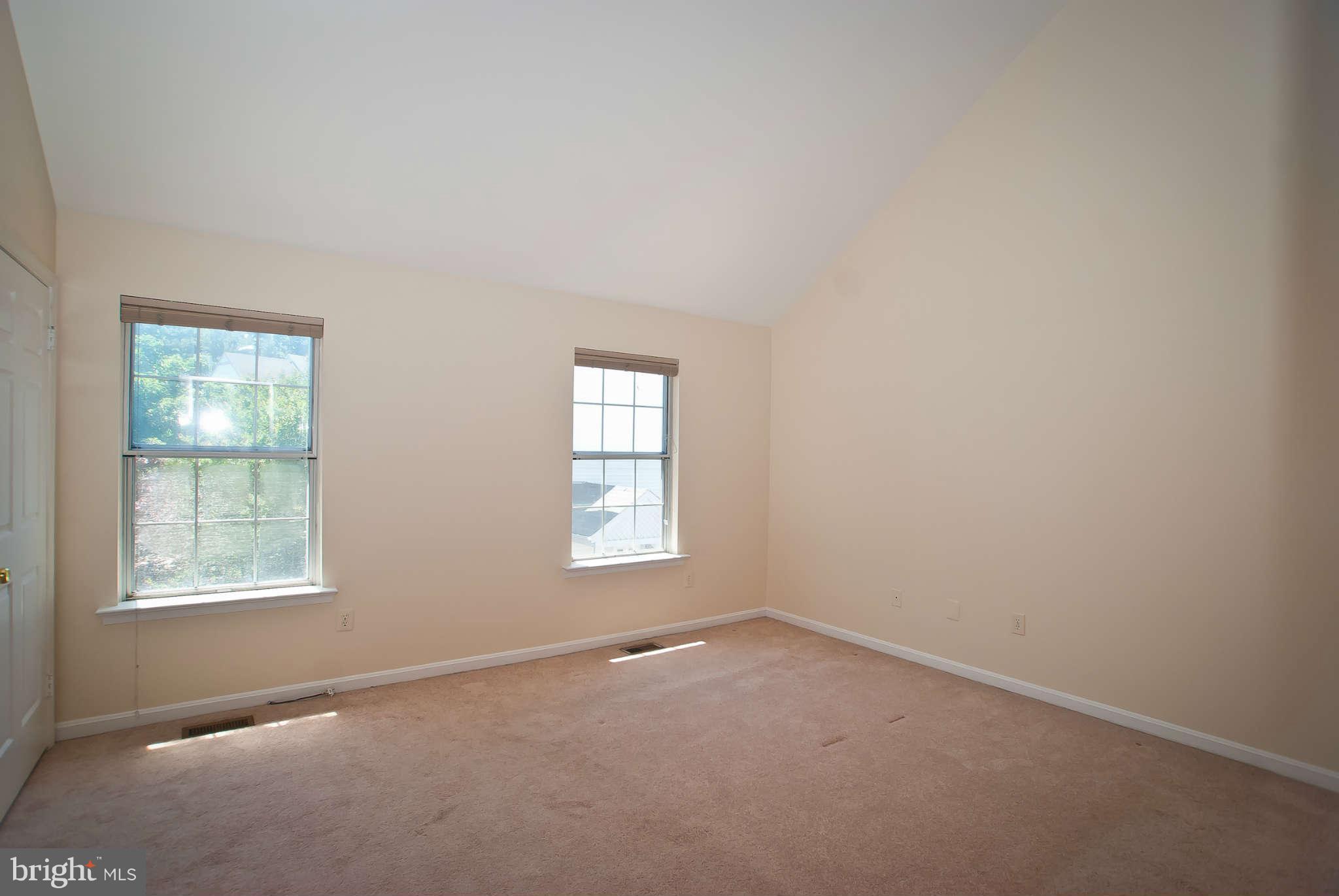2011 Lyttonsville Road Silver Spring, MD 20910 - Photo 14 of 26 Bedroom (Master)