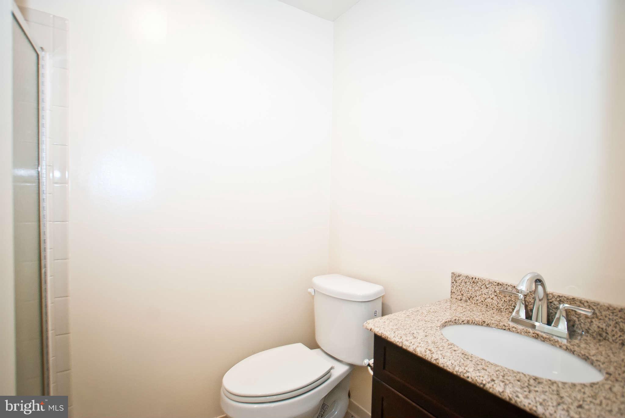2011 Lyttonsville Road Silver Spring, MD 20910 - Photo 22 of 26 Bath