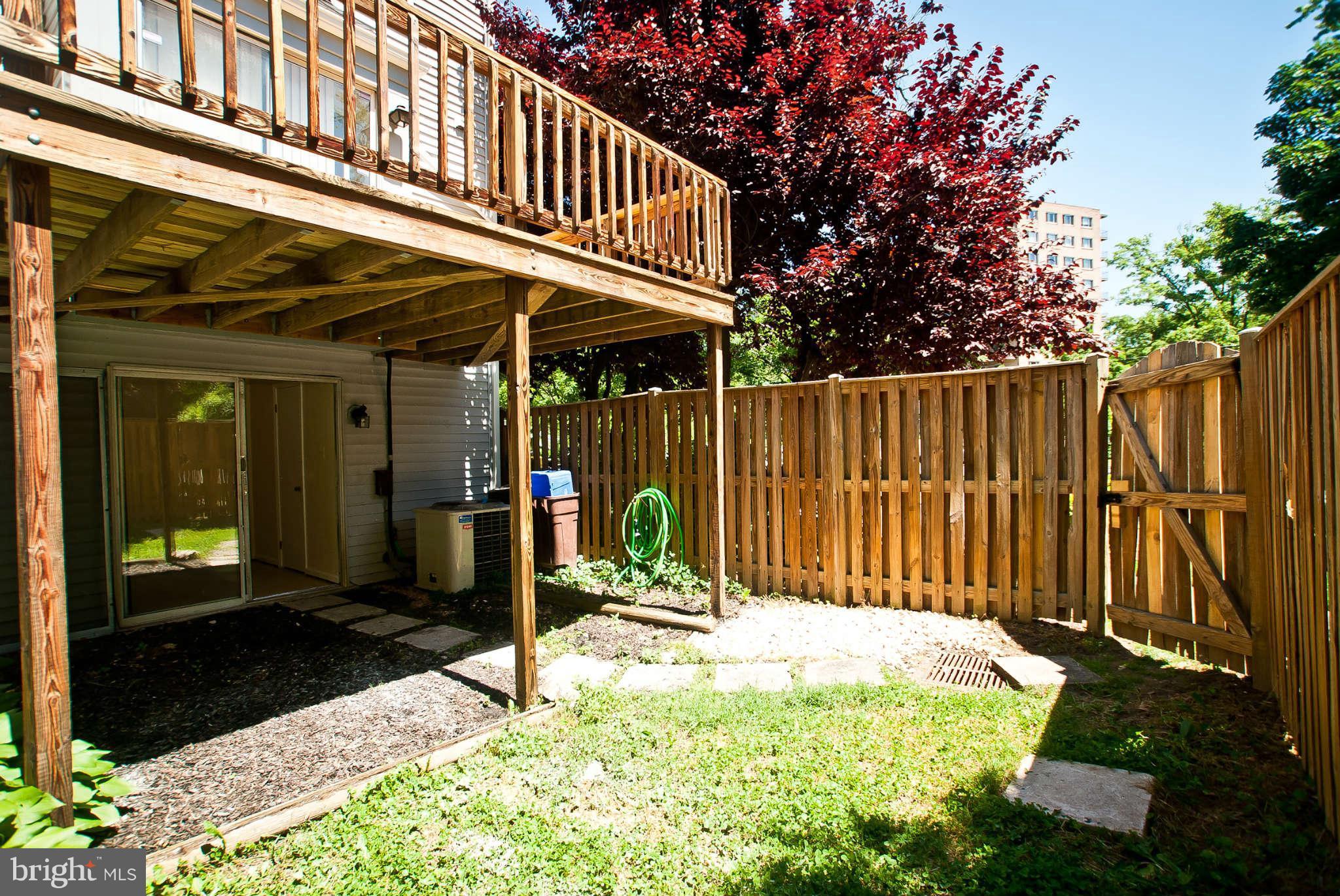 2011 Lyttonsville Road Silver Spring, MD 20910 - Photo 25 of 26 Exterior (Rear)