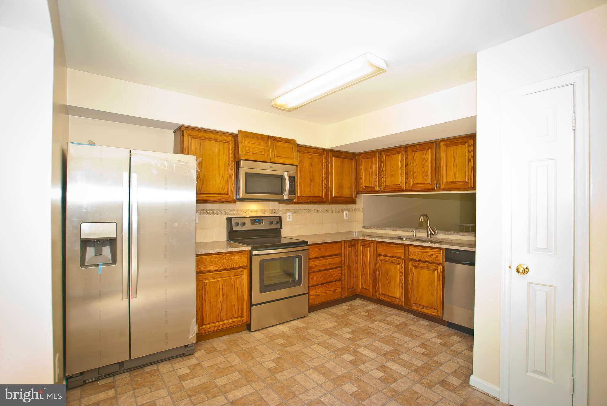 2011 Lyttonsville Road Silver Spring, MD 20910 - Photo 5 of 26 Kitchen