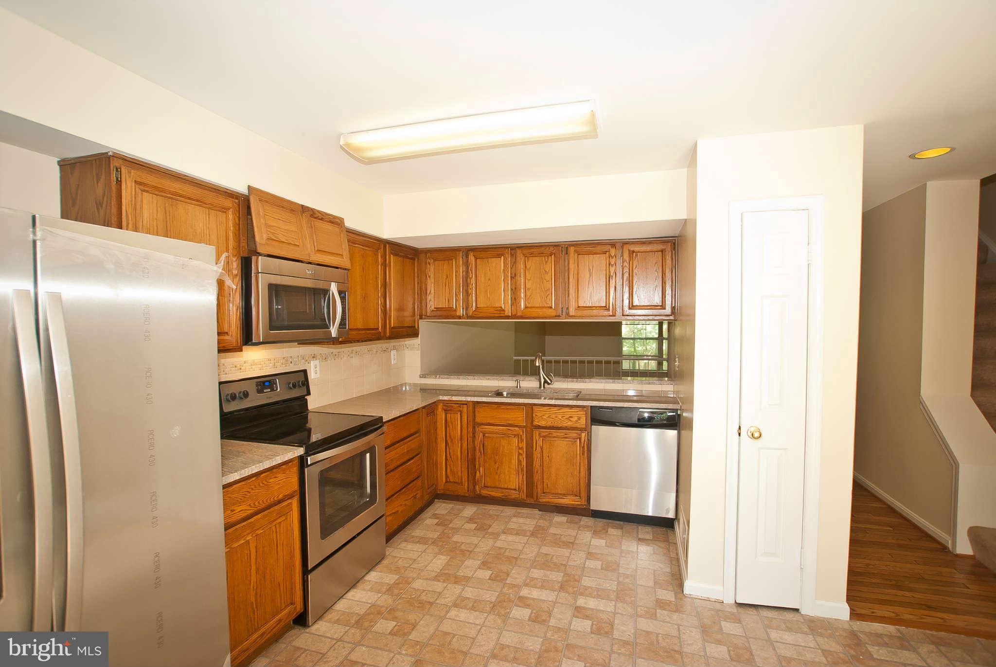 2011 Lyttonsville Road Silver Spring, MD 20910 - Photo 6 of 26 Kitchen