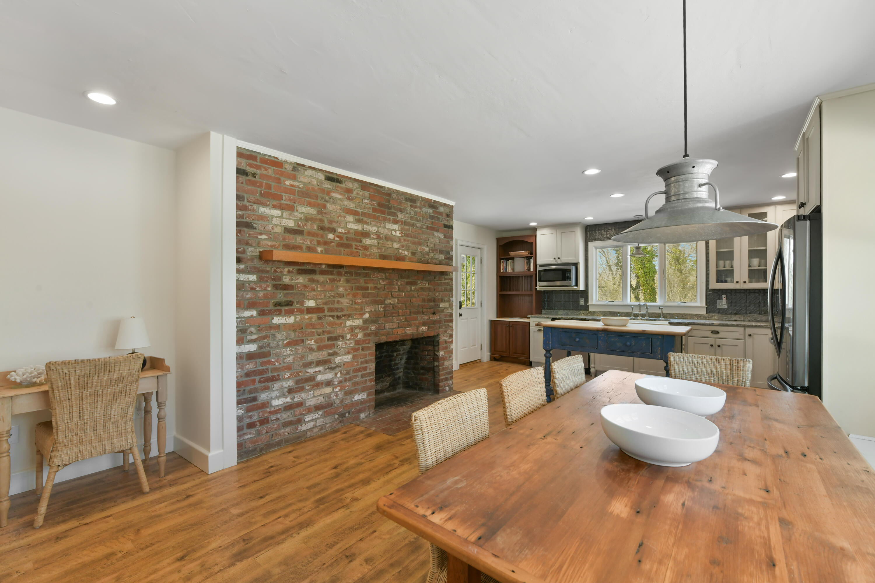 588 South Orleans Road Orleans, MA 02653 - Photo 18 of 43 Kitchen